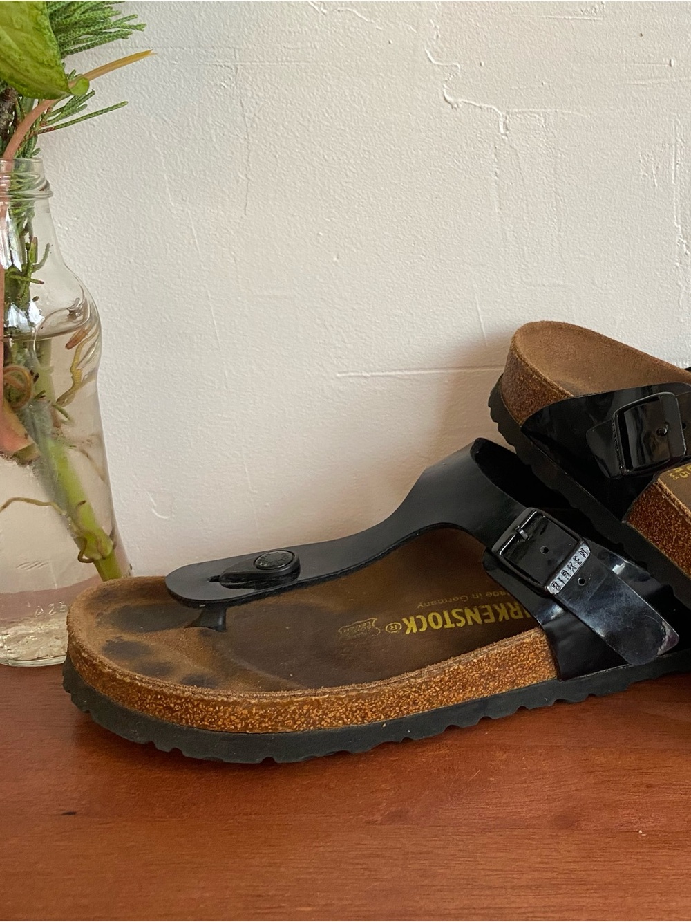 Pre-owned Birkenstock Gizeh Black Patent Two-Buckle Sandals 38/7 Women’s